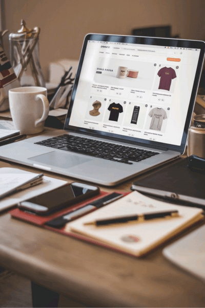 Comunități & Engagement 